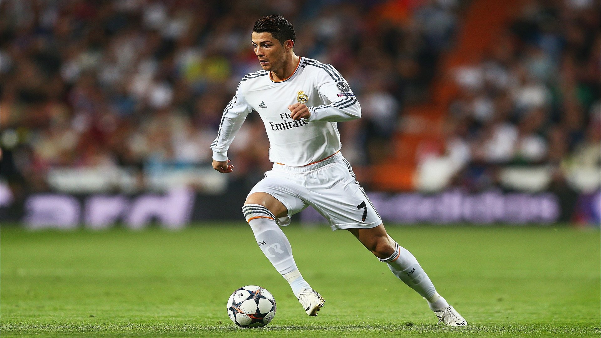 开云体育app-VAR再成焦点，阿森纳vs阿贾克斯争议点球引爆足坛，公平与荒谬的边界在哪里？VAR争议再起，阿森纳vs阿贾克斯点球判罚引爆公平与荒谬之辩